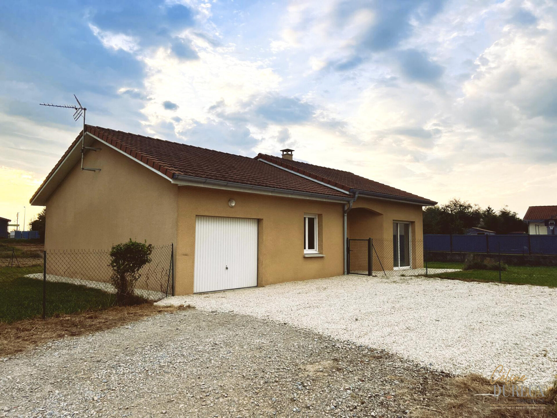 Maison à louer Bâgé-Dommartin