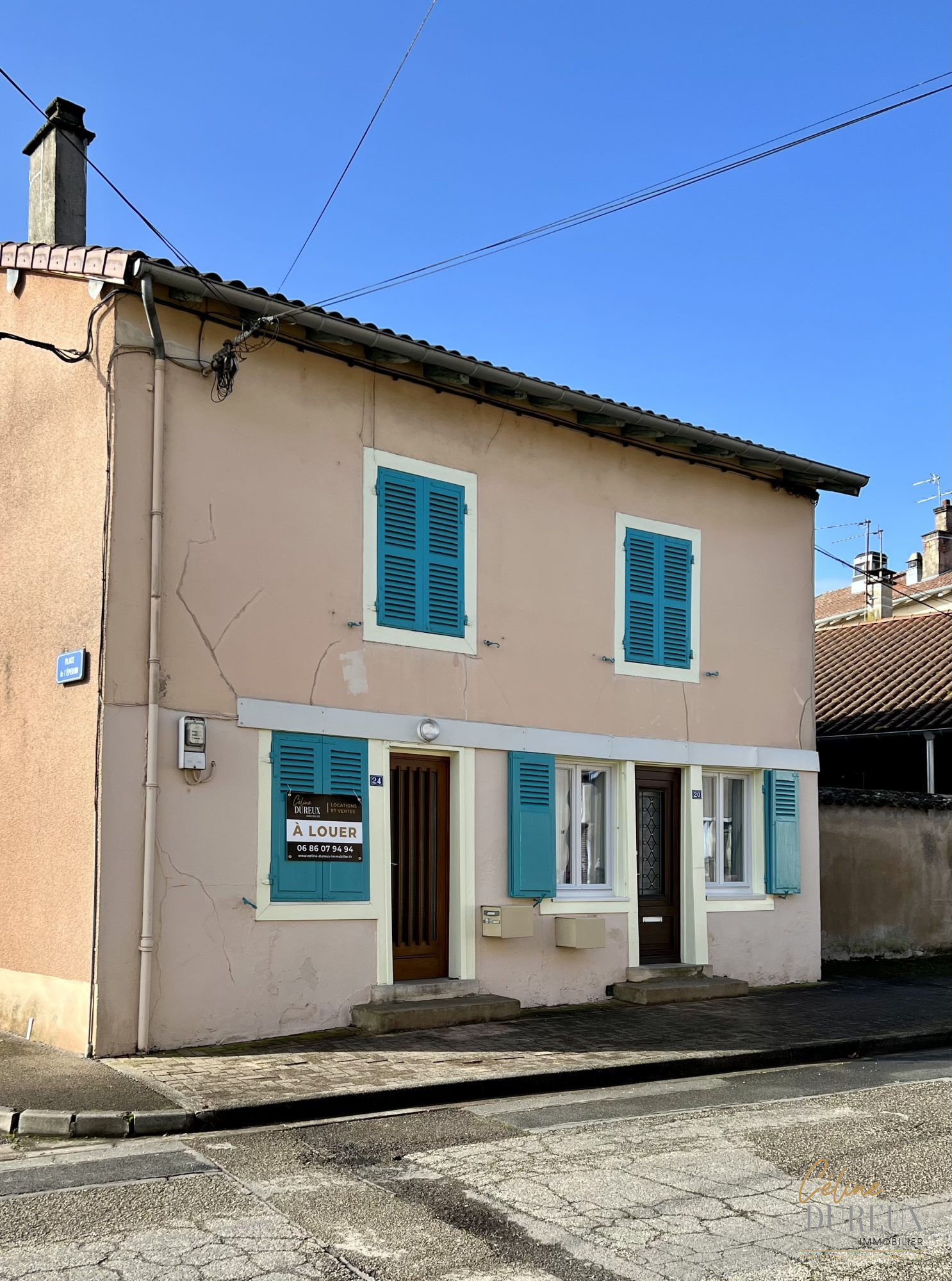 Duplex avec cour