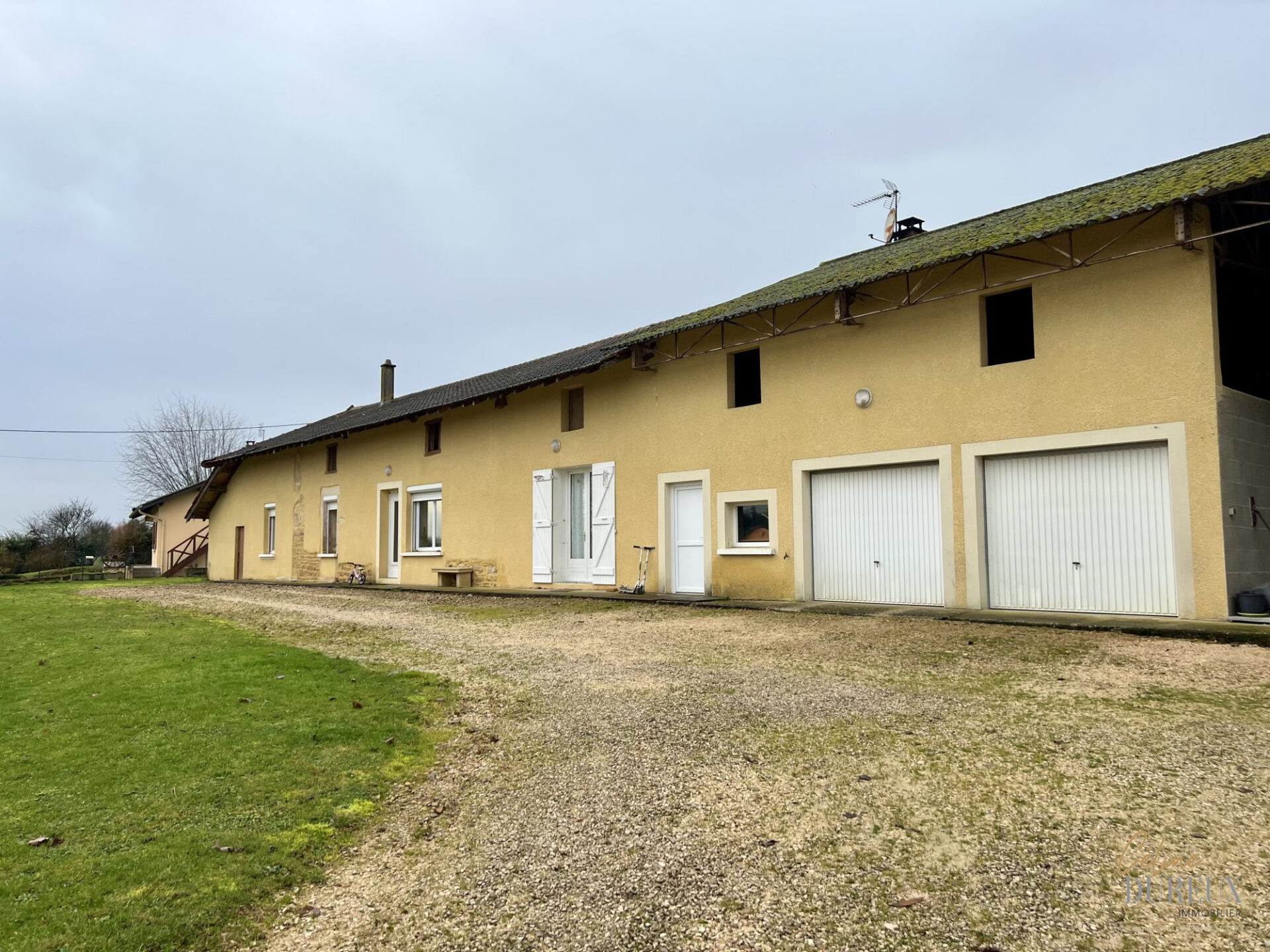 Maison à louer Saint-Trivier-de-Courtes